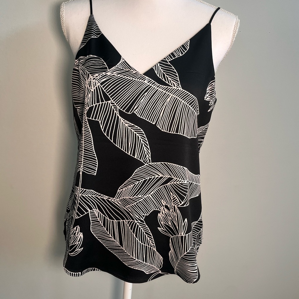 Express‎ Monochrome Leaf Print Camisole
